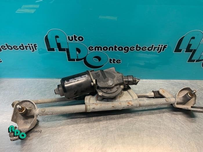 Ruitenwismotor + Mechaniek van een Toyota Yaris Verso (Yaris, Auto-onderdelen, Gebruikt, -, -, Ophalen of Verzenden