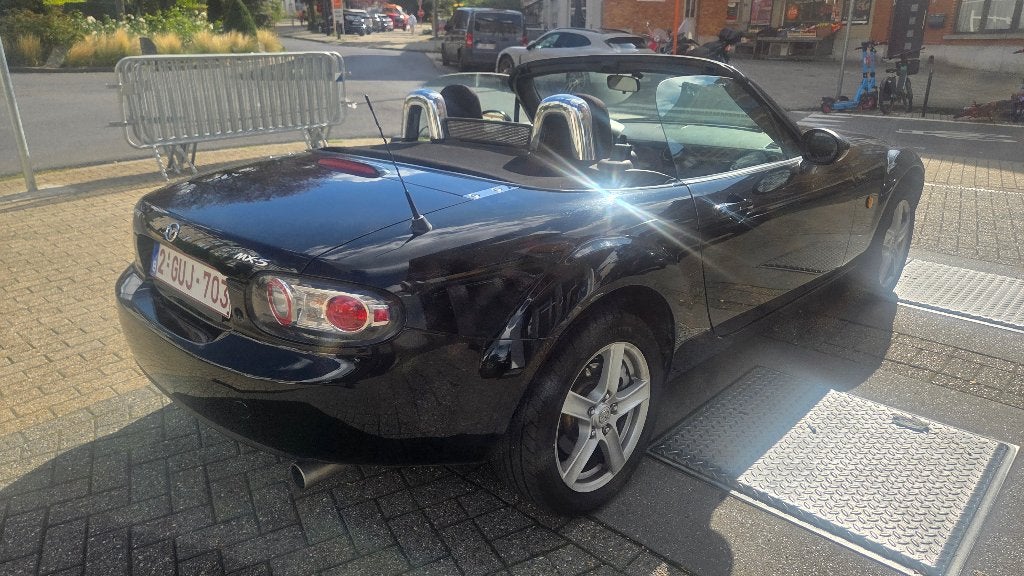 Mazda MX-5 NC 1,8l vendue avec CT prête à être immatriculée, Auto's, Zwart, 4 cilinders, Cabriolet, Zwart