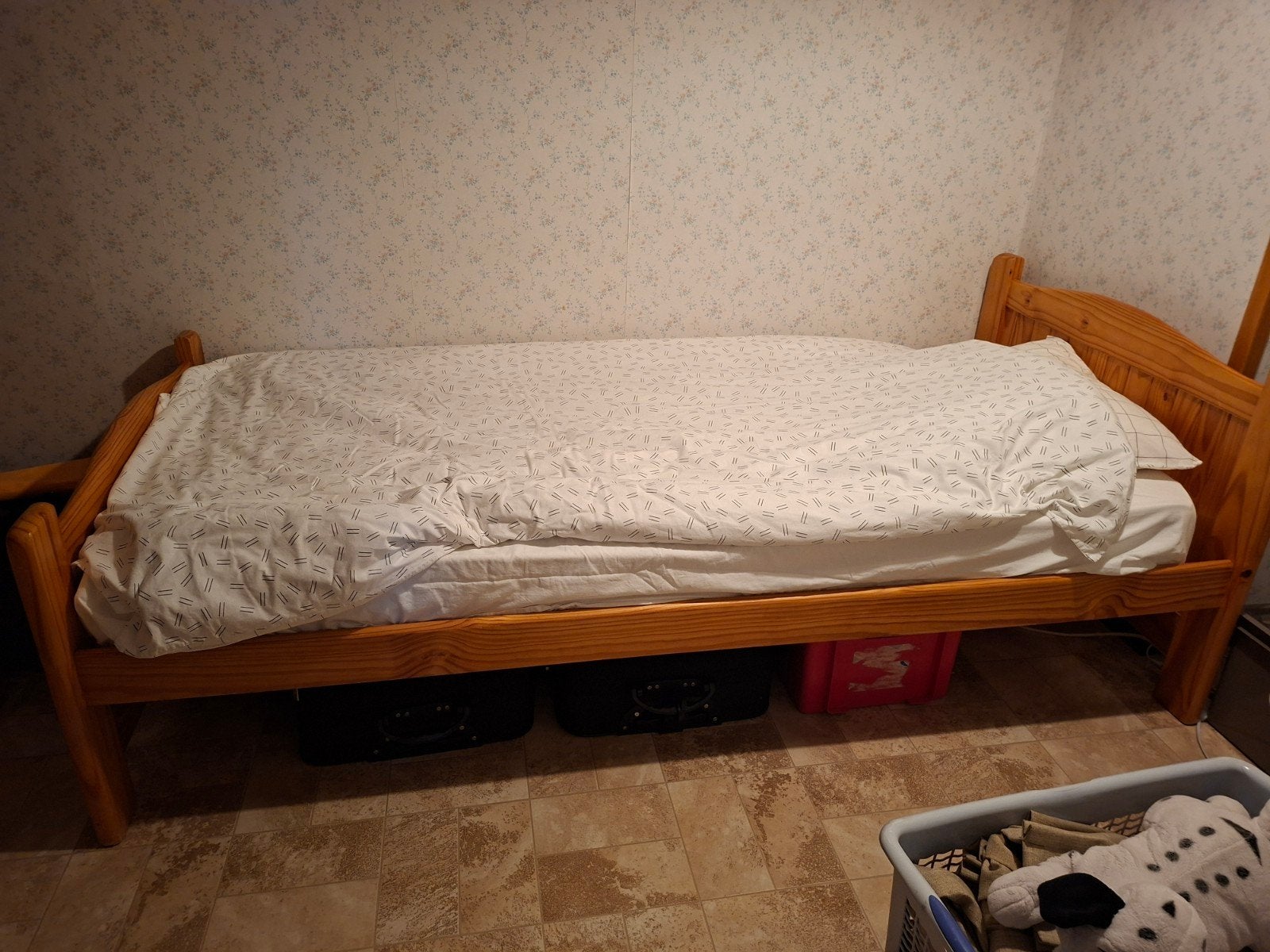 1 persoonsbed hout met matras, Kinderen en Baby's, Ophalen, Matras