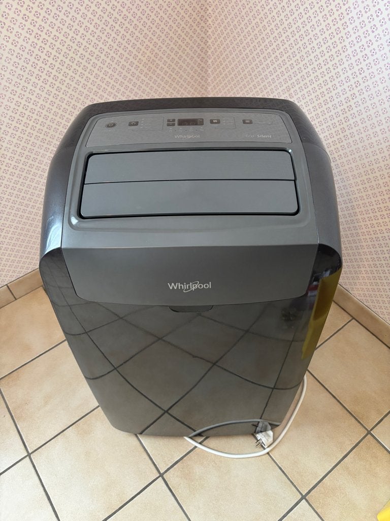 Mobiele airco Whirlpool 12000 BTU, Elektronische apparatuur, Overige elektronische apparatuur, Ophalen, Zo goed als nieuw