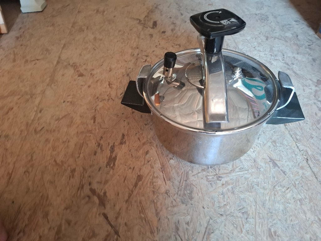 SEB snelkookpan, Huis en Inrichting, Keuken | Potten en Pannen, Ophalen, Zo goed als nieuw, Snelkookpan
