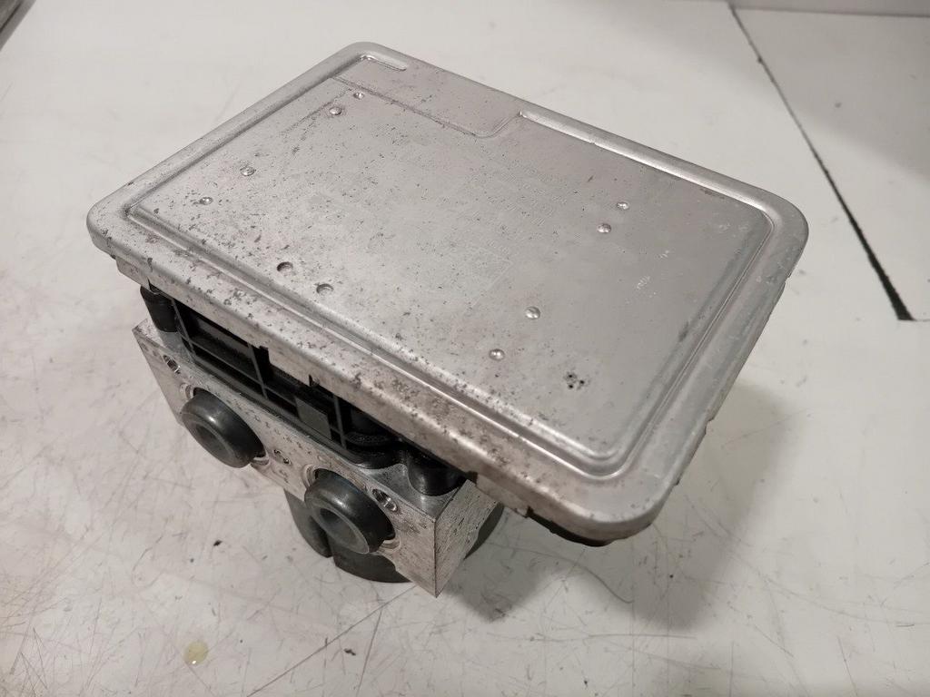 Abs pomp Volkswagen Caddy, Onderdelen@venauto.nl, Van der Ven Autorecycling B.V., Ettenseweg 76, 4706 PB Roosendaal, The Netherlands
