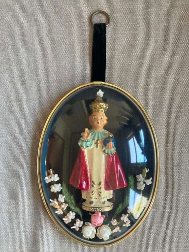 Wanddecoratie beeldje Kindje Jezus van Praag (24 cm), Antiek en Kunst, Ophalen of Verzenden