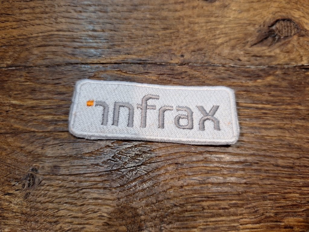 geborduurde patch met logo Infrax, nieuwstaat, Ophalen of Verzenden, Nieuw, Overige typen