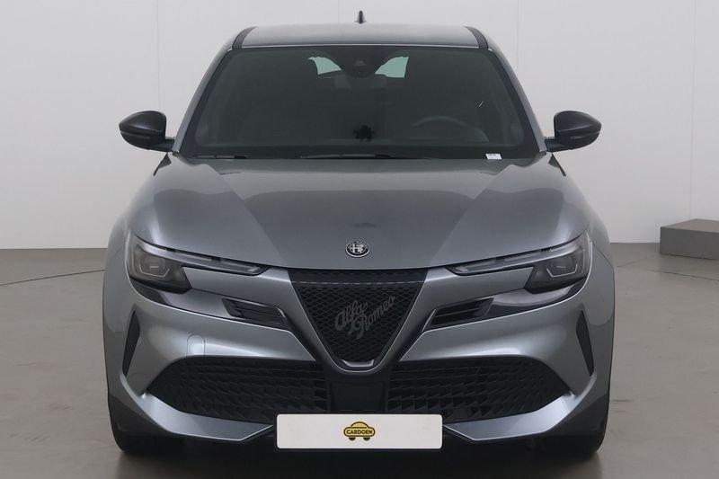 Alfa Romeo Junior E- 54 kwh elettrica 156 AT, Auto's, Automaat, Gebruikt, Zwart, Overige bekleding