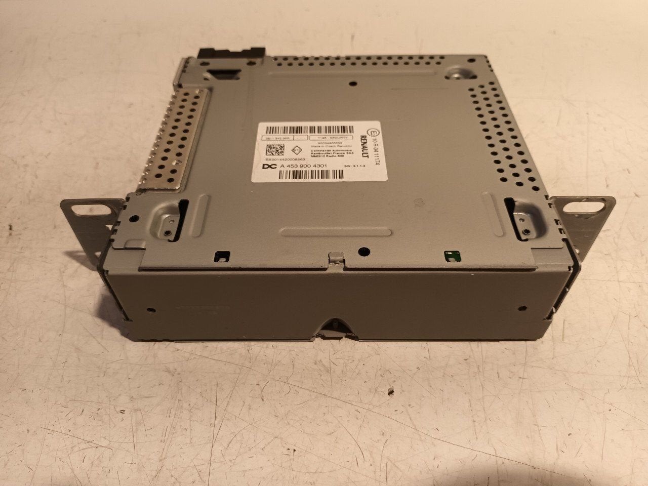 Radio Smart Forfour, Auto diversen, Autoradio's, Ophalen of Verzenden, Van der Ven Autorecycling B.V., Onderdelen@venauto.nl, Ettenseweg 76, 4706 PB Roosendaal, The Netherlands
