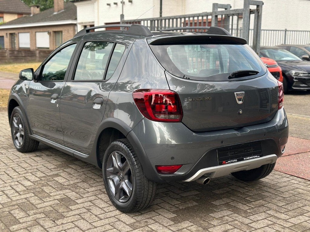 Dacia Sandero Stepway 0.9 TCe - Camera - Eerste Eigenaar, Voorwielaandrijving, Stof, https://public.car-pass.be/vhr/b8c3946b-6c1a-4d64-b6bf-ff9818d27c0c