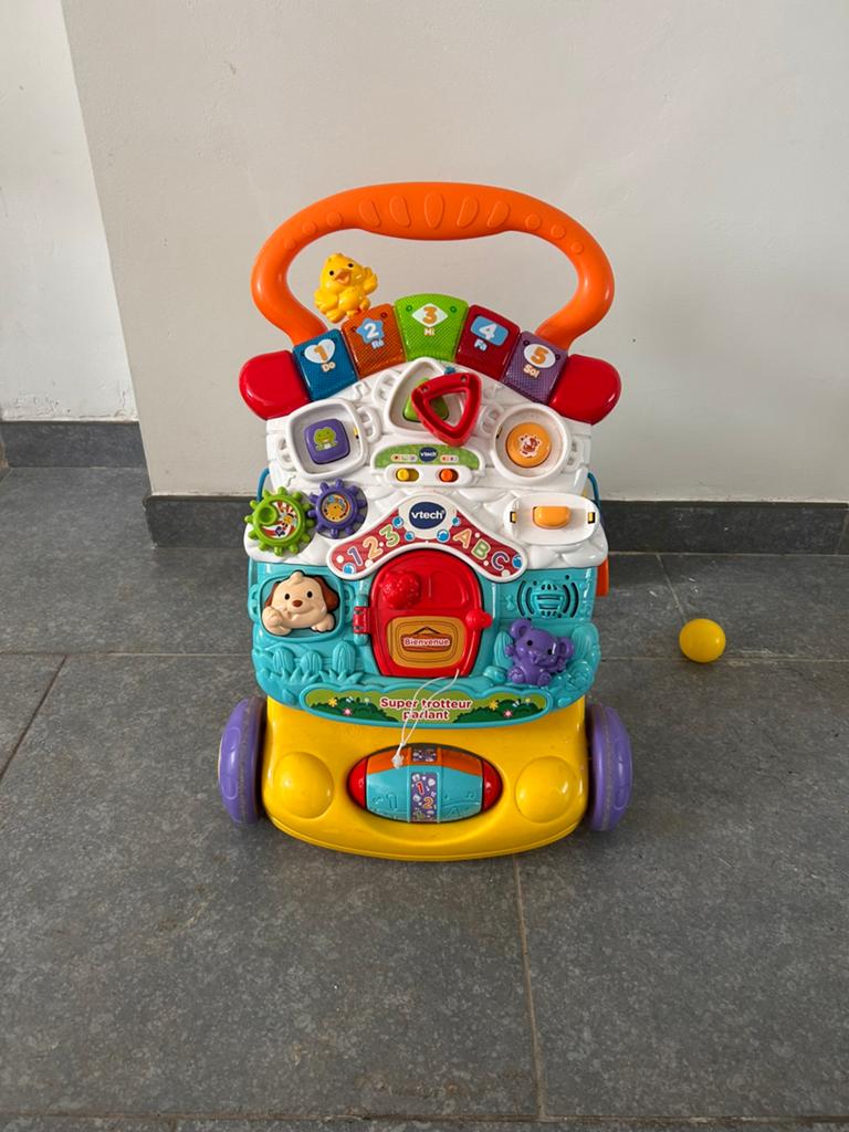 Vtech trotteur parlant, Enfants & Bébés, Jouets | Vtech, Enlèvement, Utilisé