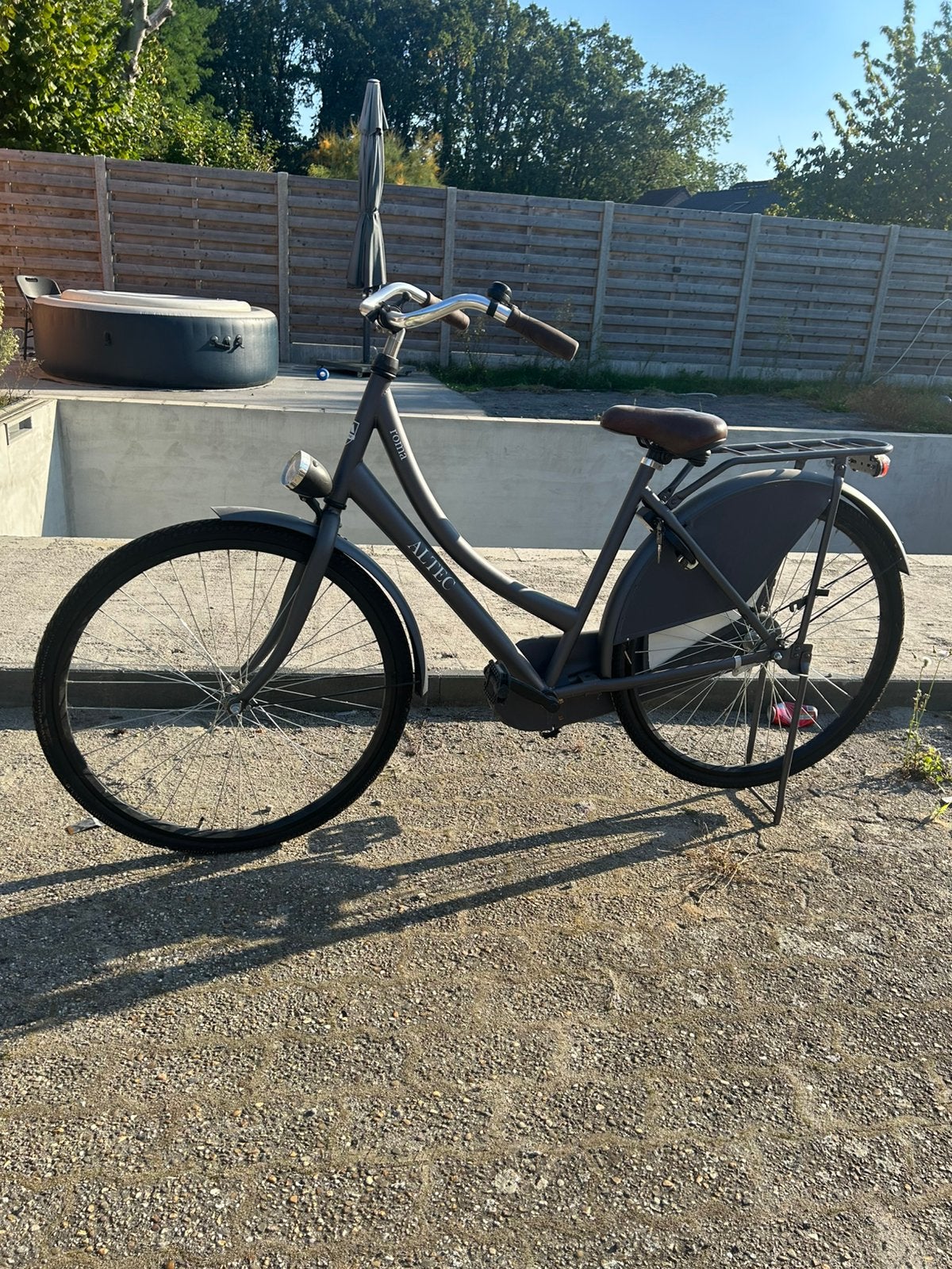 Altec fiets, Fietsen en Brommers, Ophalen, Zo goed als nieuw