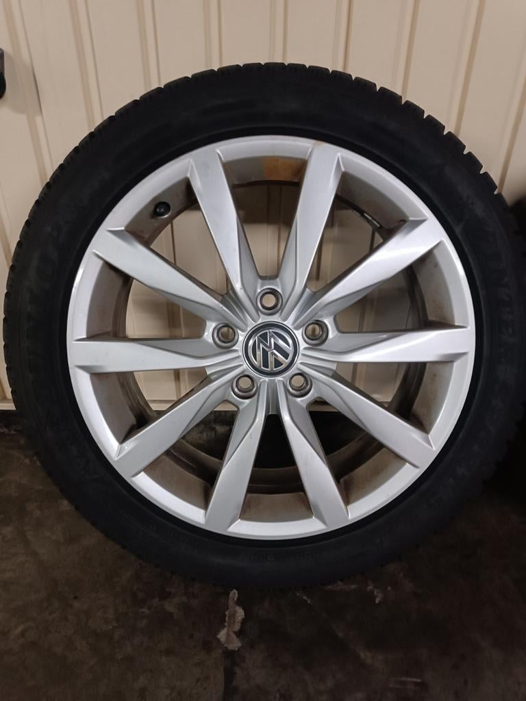 2 Alu velgen originele VW Passat, Auto-onderdelen, Banden en Velgen, Banden en Velgen, Nieuw, 17 inch, All Season