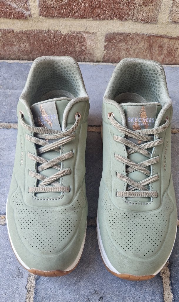 Sketchers nieuwstaat maat 38,5, Enlèvement, Porté