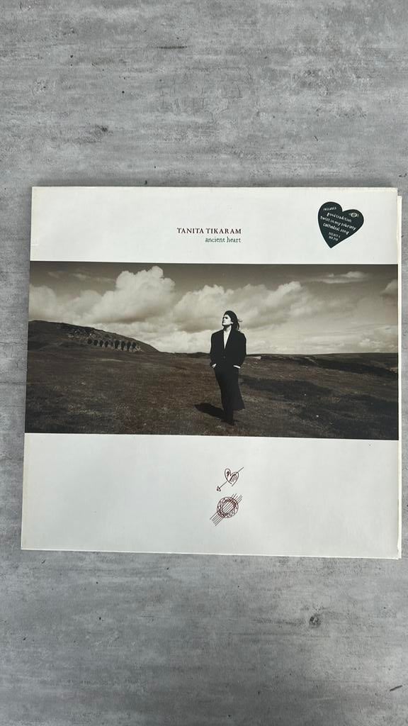 LP Tanita Tikaram Ancient Heart, Enlèvement ou Envoi, Utilisé