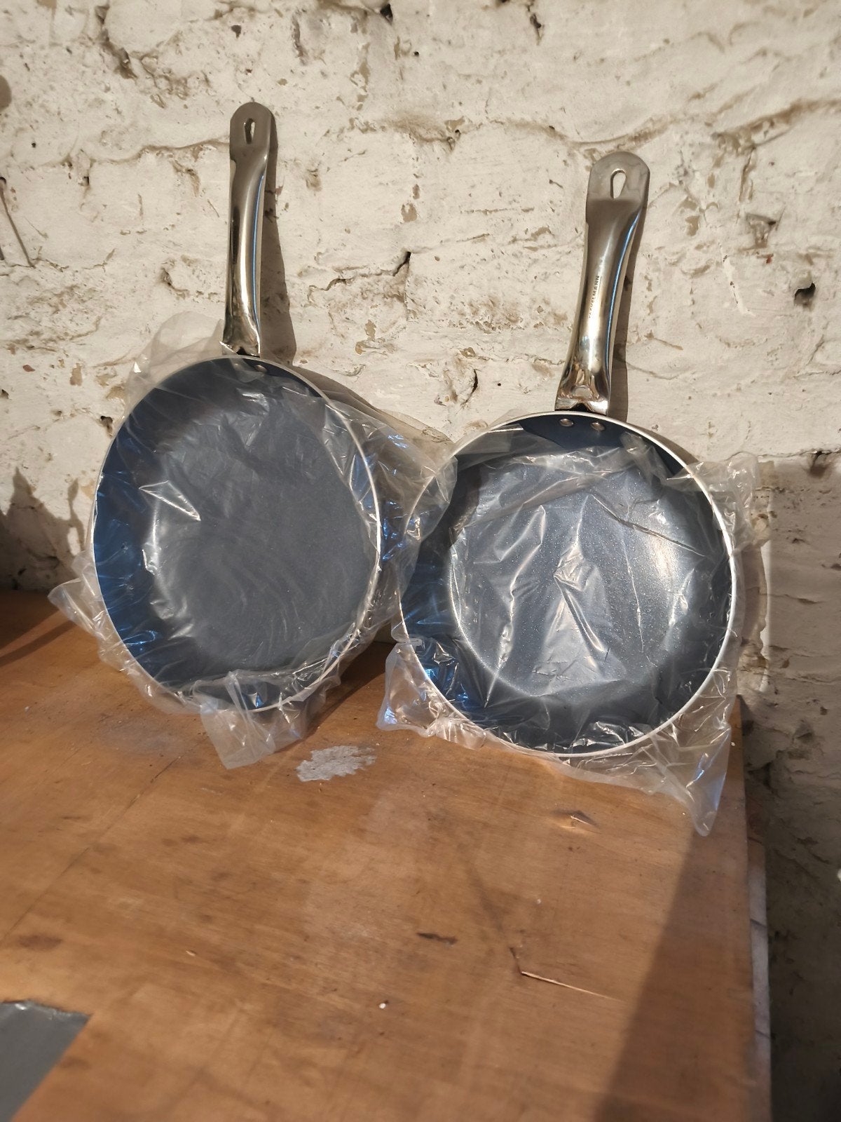 Duo de poêle Bratoni, Maison & Meubles, Cuisine | Casseroles & Poêles, Revêtement antiadhésif, Enlèvement, Aluminium, Poêle à frire