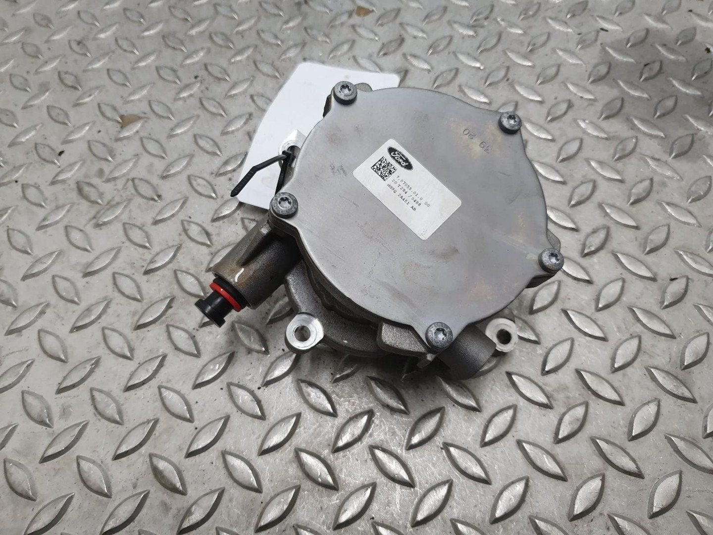 FORD KUGA ST LINE VACUUMPOMP 2020, Enlèvement ou Envoi, Utilisé, ARN reconnu