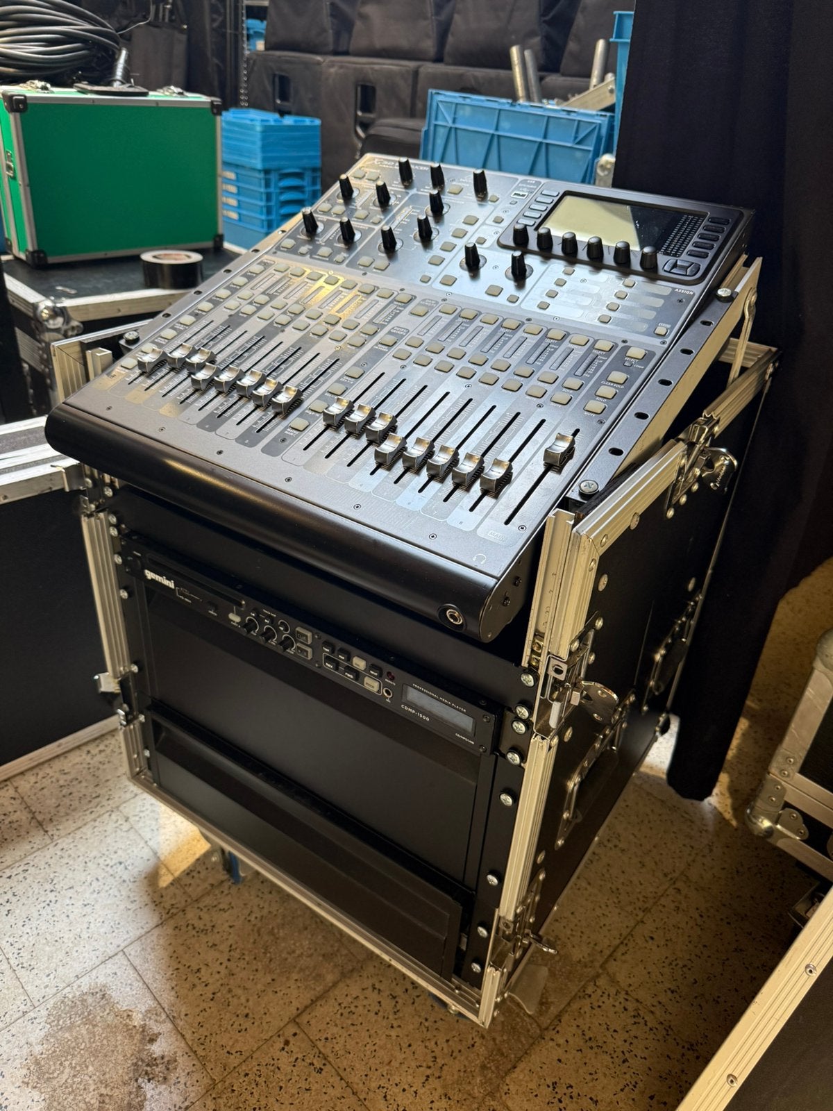 Behringer x32 producer taperack, Ophalen, Zo goed als nieuw