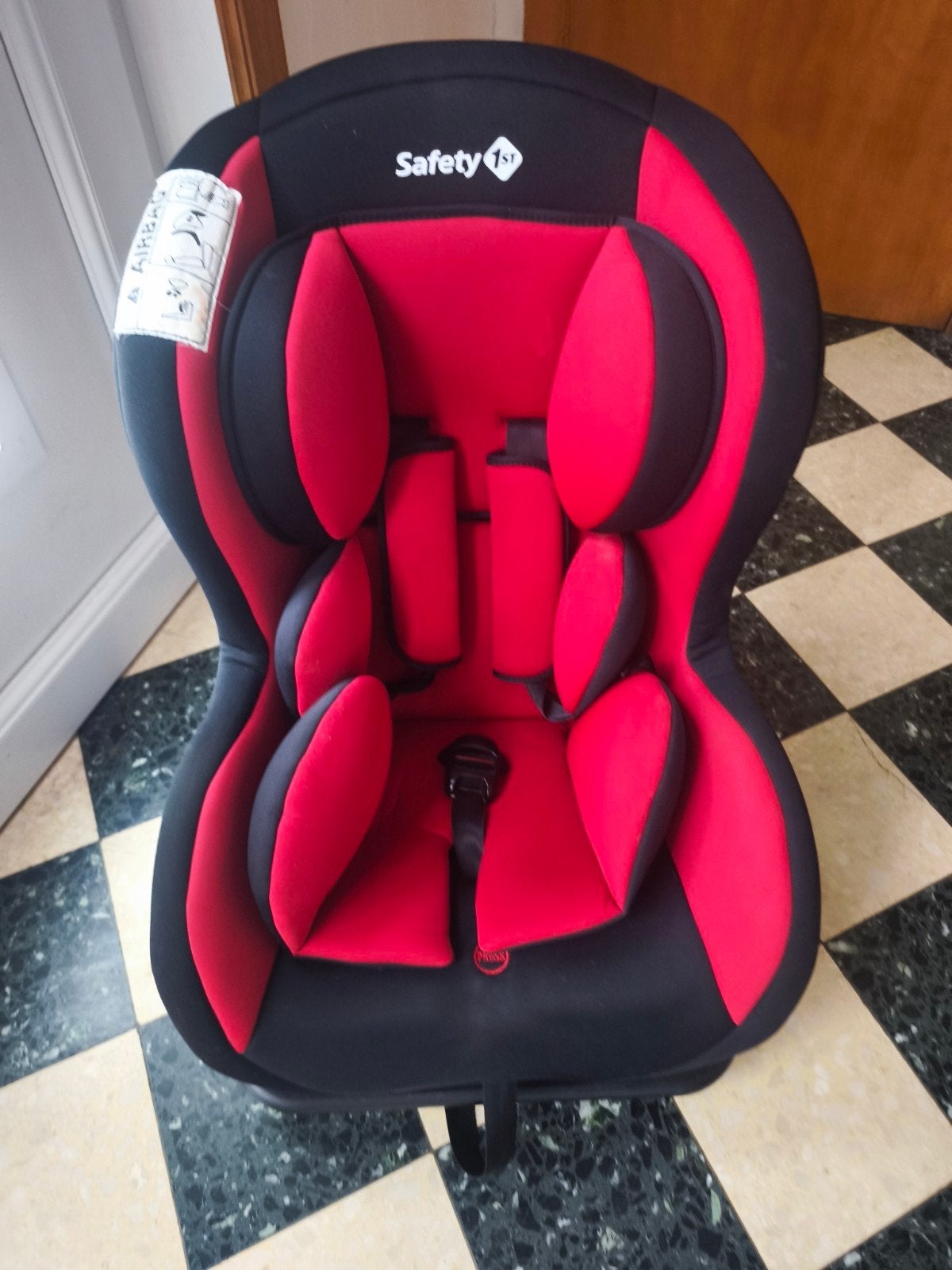 siège auto safety first non isofix inclinable 0-18kg, Enfants & Bébés, Sièges auto, Comme neuf, 9 à 18 kg, Autres marques, Ceinture de sécurité
