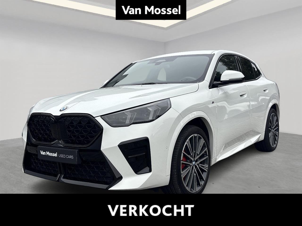 BMW X2 sDrive20i 110kW Auto, 1645 kg, Wit, Bedrijf, 5 zetels