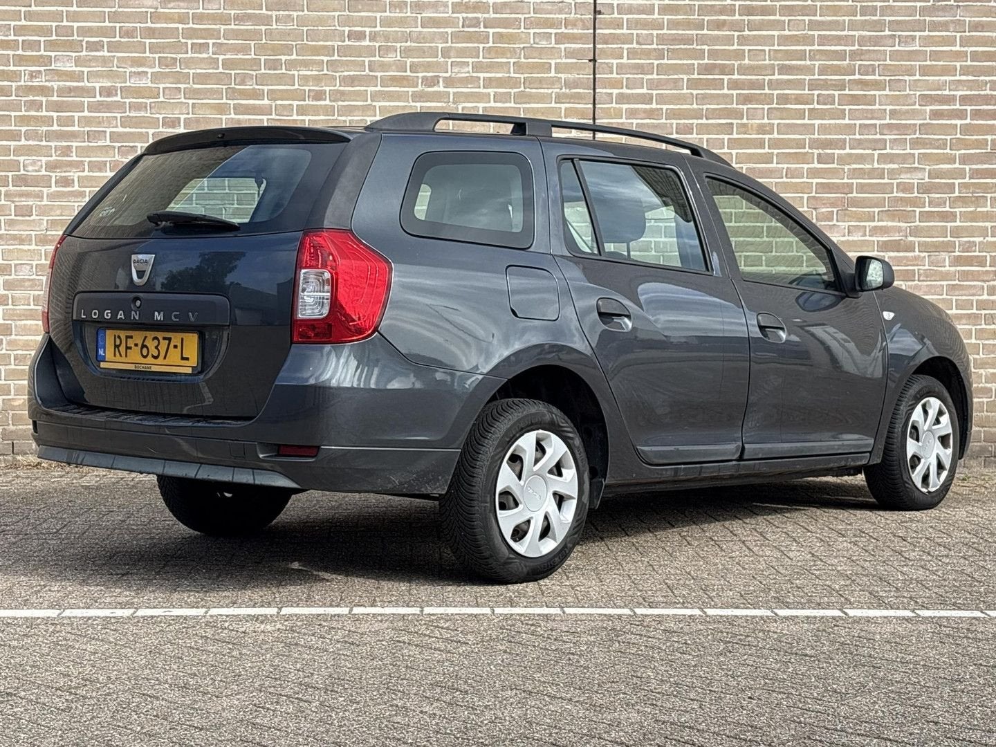Dacia Logan MCV 0.9 TCe Ambiance | Airco |, Autos, Dacia, Argent ou Gris, Achat, Electronic Stability Program (ESP), Entreprise