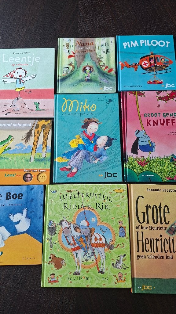 Boeken 3 €/stuk. O.a.Spookje Boe, Ridder Rik, Pim piloot, Fictie algemeen, Jongen of Meisje, Paul van Loon, Ophalen of Verzenden