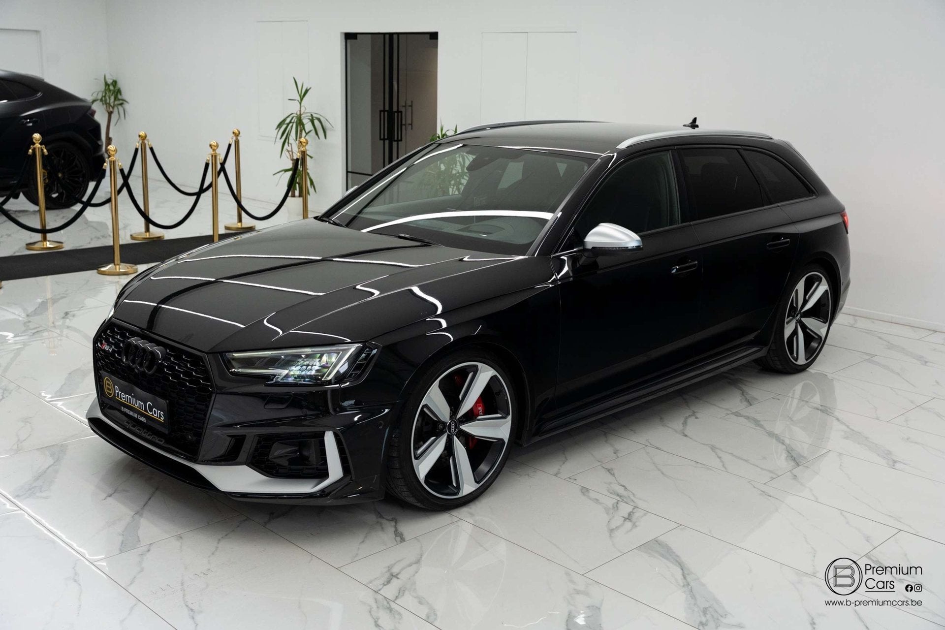 Audi RS4 Avant Quattro Exclusive! Swiss Spec! ACC, HUD, Mass, Auto's, Audi, Automaat, Dealer onderhouden, Gebruikt, Zwart