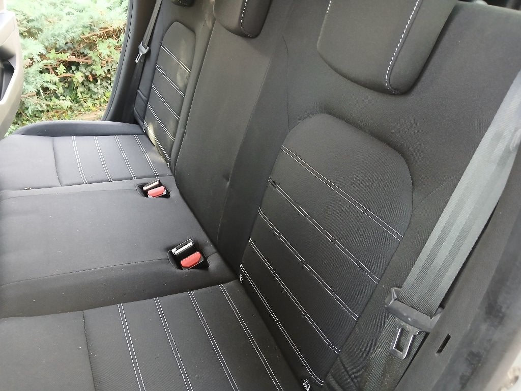 dacia duster 1,5 dci confort de 2022 58000km, Argent ou Gris, Euro 6, Boîte manuelle, Entretenue par le concessionnaire