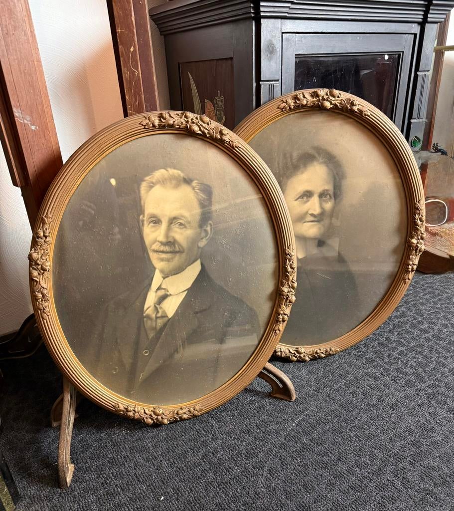 Antieke ovale Kaders met oude Foto van Opa & Oma, Ophalen