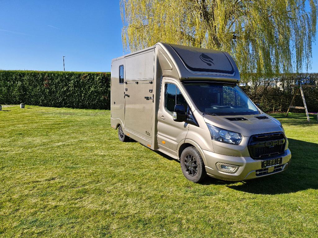 Paardencamionet te koop, Dieren en Toebehoren, Ophalen of Verzenden, Nieuw, Aluminium, 2-paards trailer