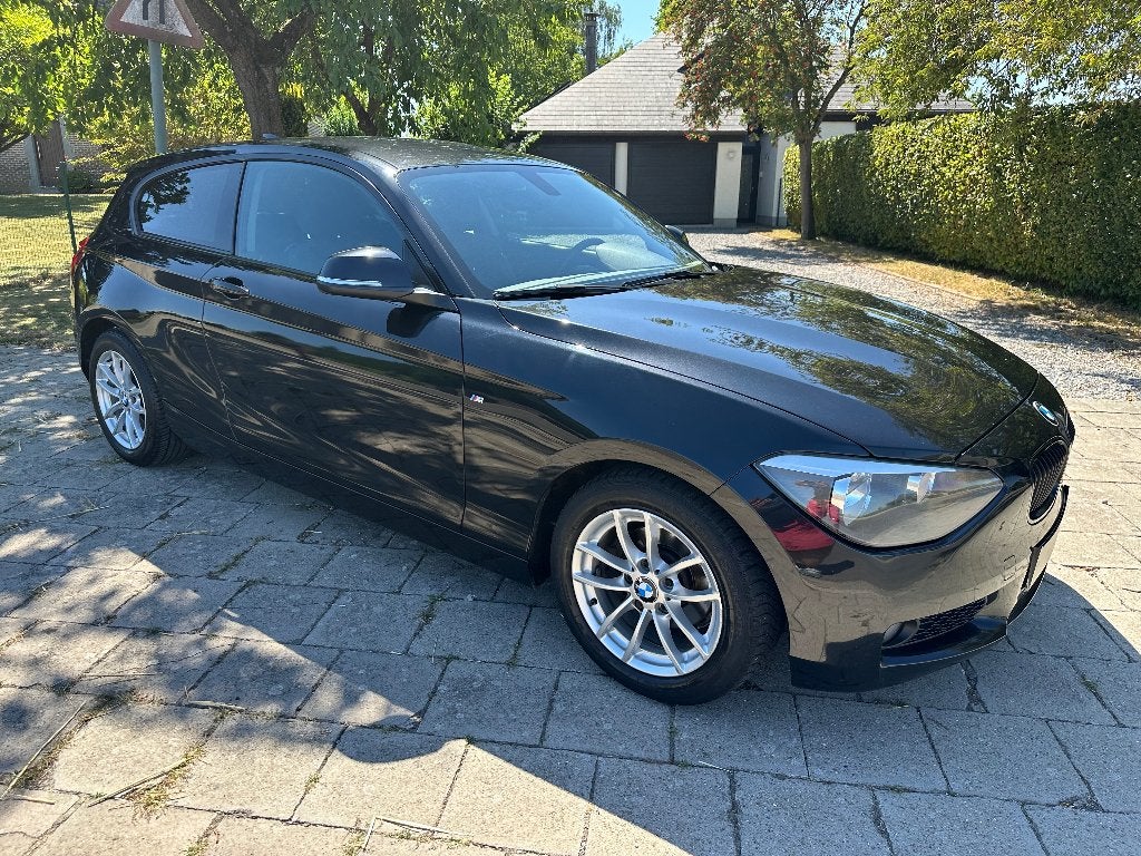 BMW .. 116D .. NOIR .. PARFAIT ETAT ..ENTRETIEN BMW .., Autos, Euro 5, 1200 kg, Boîte manuelle, Noir
