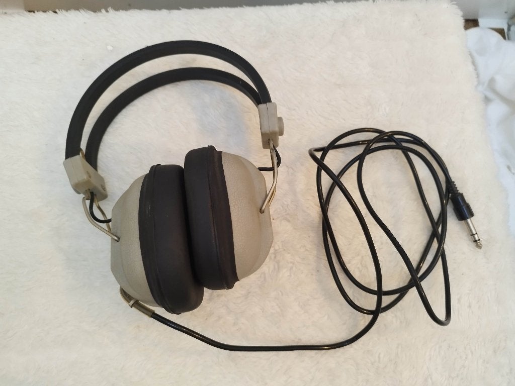 Casque audio Hi-Fi vintage Realistic NOVA 10 Stereo, TV, Hi-fi & Vidéo, Enlèvement ou Envoi, Utilisé, Autres marques