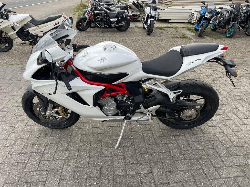 MV Agusta	F3 675, 675 cc, Bedrijf, Meer dan 35 kW