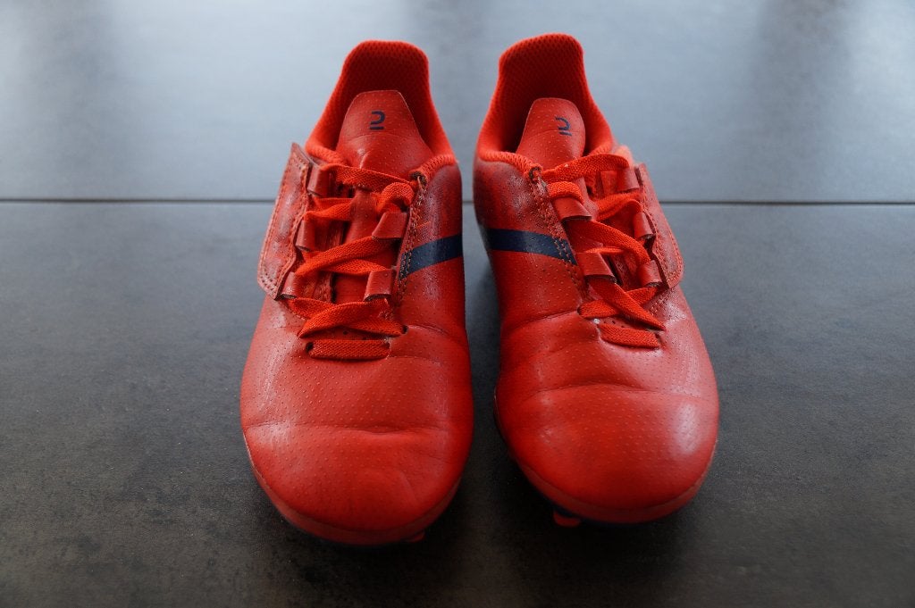 chaussure de football pour enfants taille 30, Sports & Fitness, Enlèvement, Utilisé, Chaussures