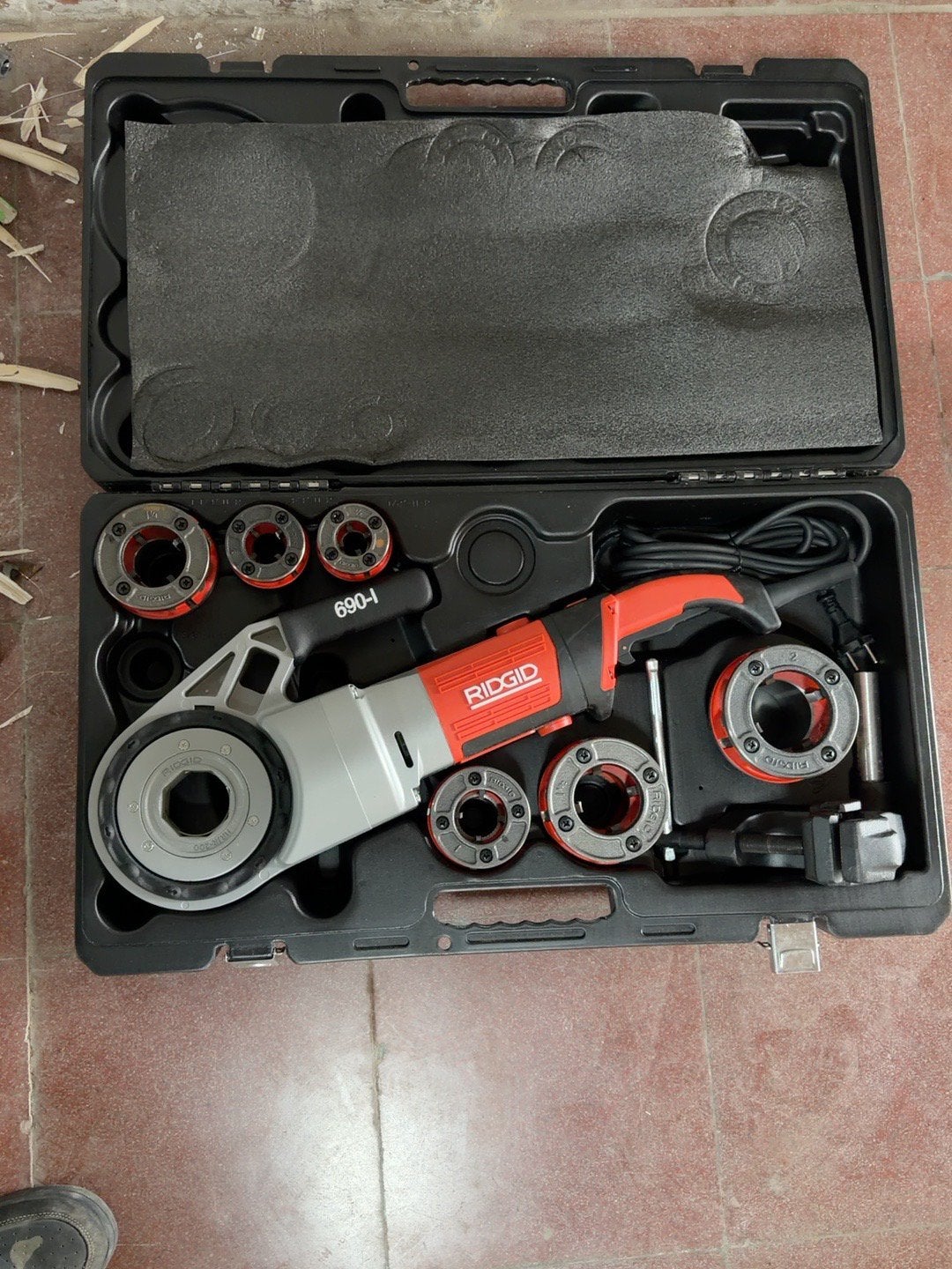 RIDGID 690-I elektrische draadsnijmachine, Enlèvement ou Envoi, Neuf, Ridgid