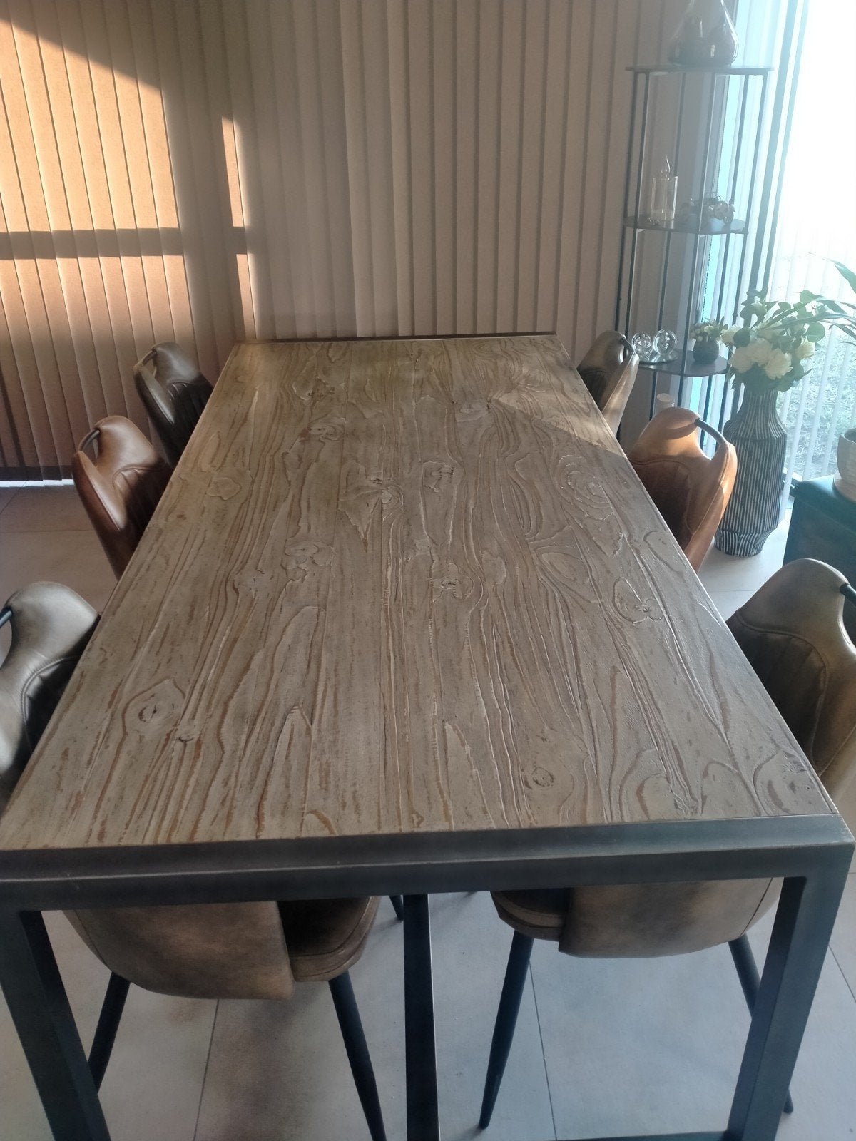 robuuste eetkamertafel met stalen onderstel en 6 stoelen, Ophalen, Overige materialen, 200 cm of meer, 50 tot 100 cm