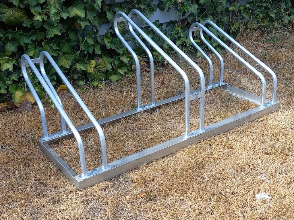 fietsenrek voor 3 fietsen - mooi fietsrek - fietsstaander, Fietsen en Brommers, Fietsaccessoires | Fietsenrekken, Ophalen, Zo goed als nieuw