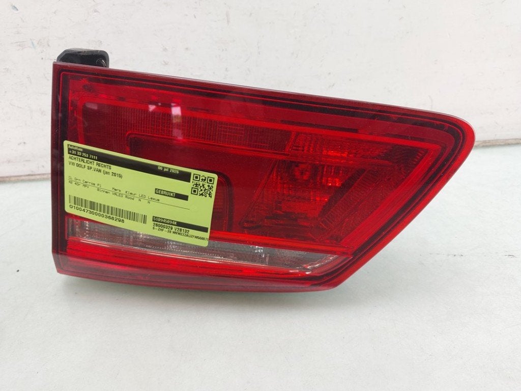 FEU ARRIÈRE DROIT Golf Sportsvan (AUVS) (|510945094K|), Volkswagen, Valeo, Utilisé, 100, rue de Courcelles
75017  Paris, FR