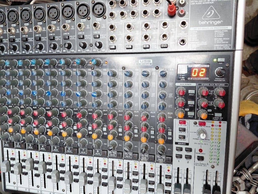 Mengpaneel Behringer, Musique & Instruments, Enlèvement, Utilisé, 20 canaux ou plus, Entrée micro