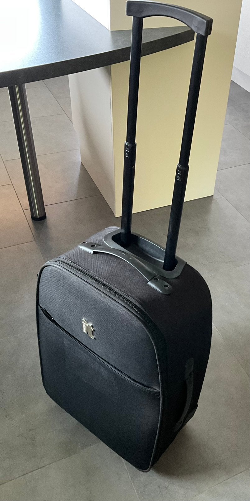Zwarte trolley / handbagage koffer met wieltjes, Gebruikt, 50 tot 60 cm, Ophalen of Verzenden, 35 tot 45 cm