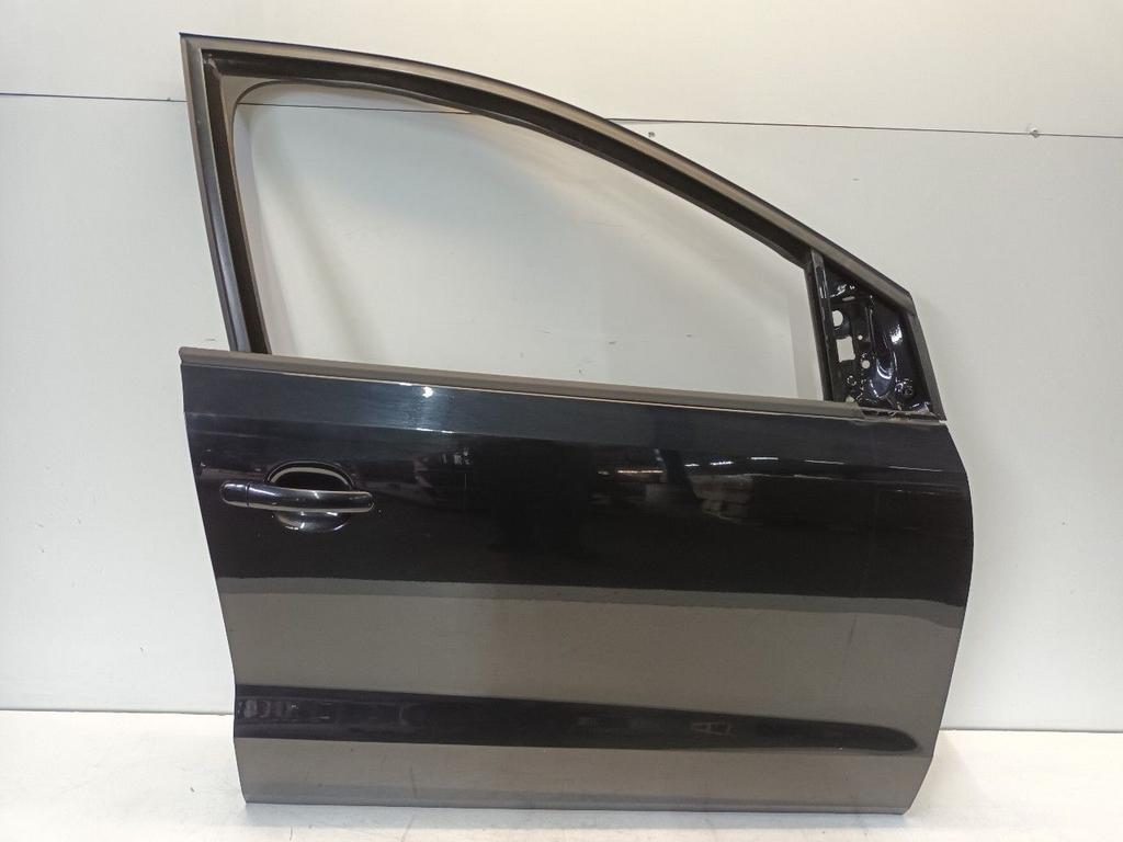 Portier rechts voor Volkswagen Polo, Onderdelen@venauto.nl, Van der Ven Autorecycling B.V., Gebruikt, Ettenseweg 76, 4706 PB Roosendaal, The Netherlands