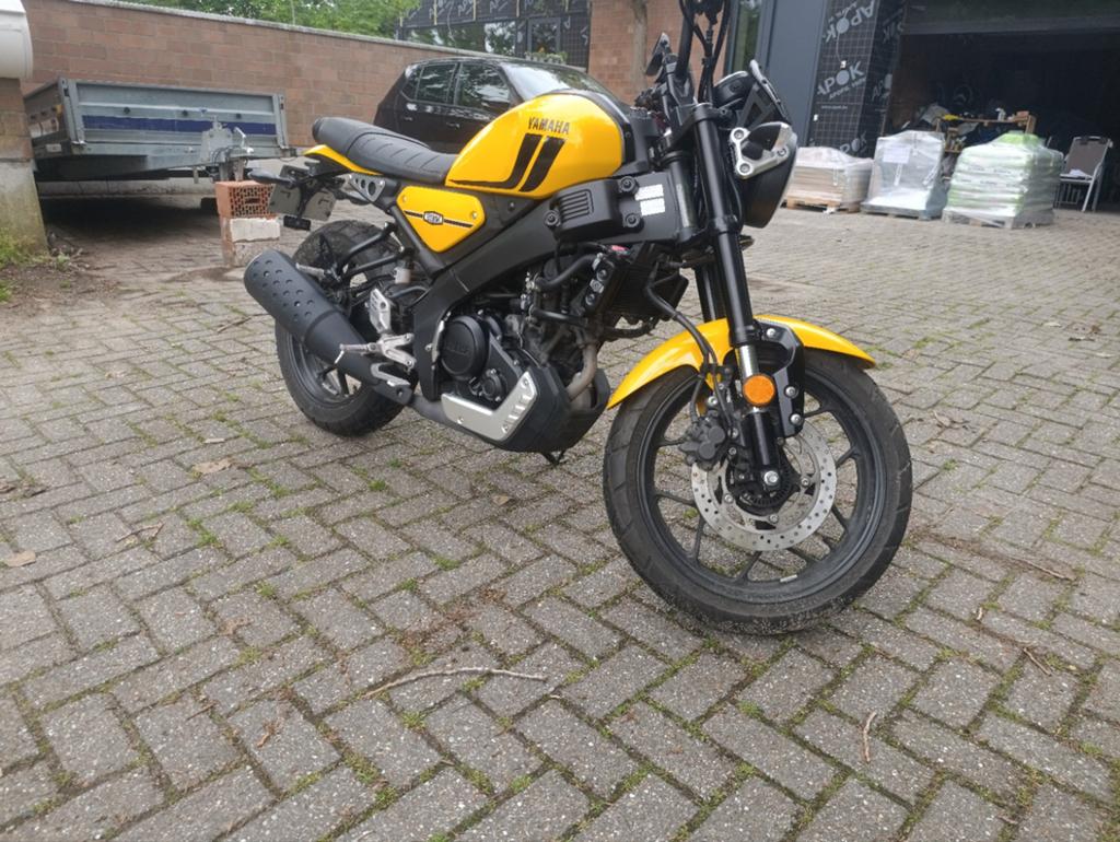 Yamaha xsr125 met street pakket, Motoren, Gebruikt, Particulier, 125 cc, 11 kW of minder