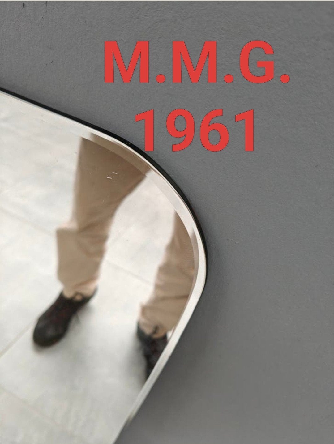 Miroir mural emblématique MMG du milieu du siècle, Enlèvement