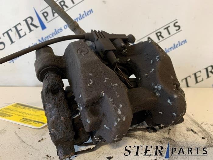 Remklauw (Tang) rechts-achter van een Mercedes C-Klasse, Gebruikt, -, Ophalen of Verzenden, -