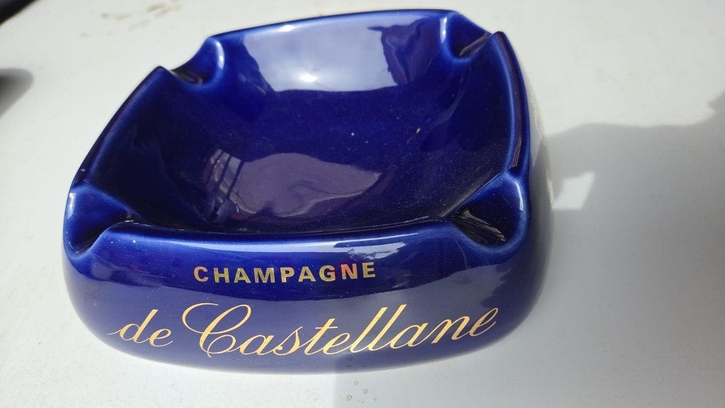 Champagne asbak ( Vierkante vorm ), Verzamelen, Ophalen, Zo goed als nieuw, Asbak