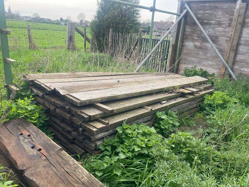 stevige houten planken / terrasdelen (gebruikt), Doe-het-zelf en Bouw, Hout en Planken, Gebruikt, 25 tot 50 mm, 250 tot 300 cm