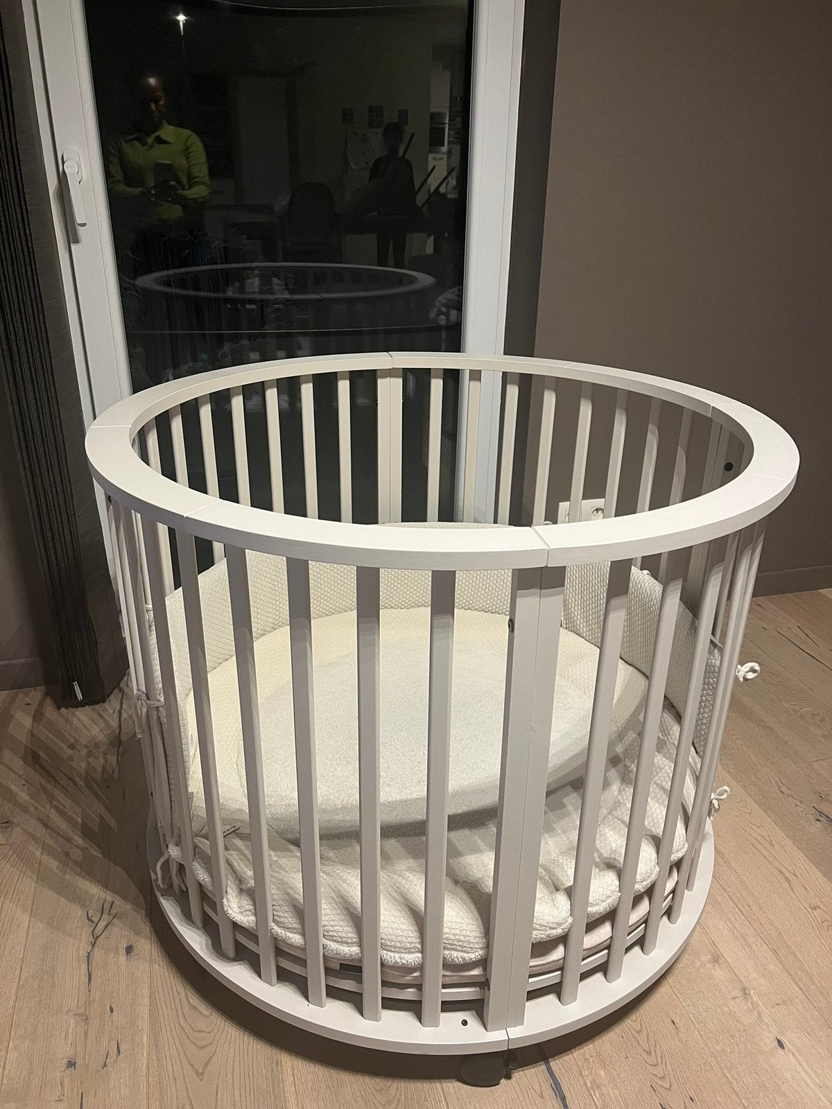 Europe baby box inlc boxmatras en boxkleed, Kinderen en Baby's, Ophalen, Zo goed als nieuw, Boxkleed