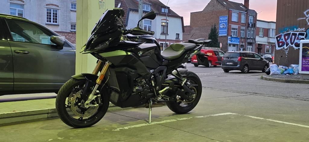 BMW S1000XR Triple Black 2023 – Full Options – 2700km, Particulier, Sport, Régulateur de vitesse
