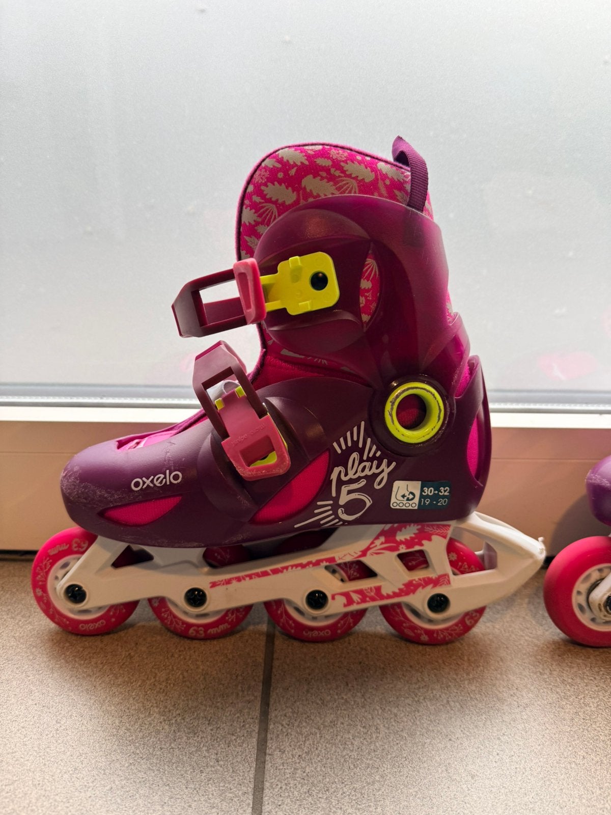 Patins ajustables (30-32) avec protection, Sports & Fitness, Enlèvement, Réglable, Utilisé, Protection