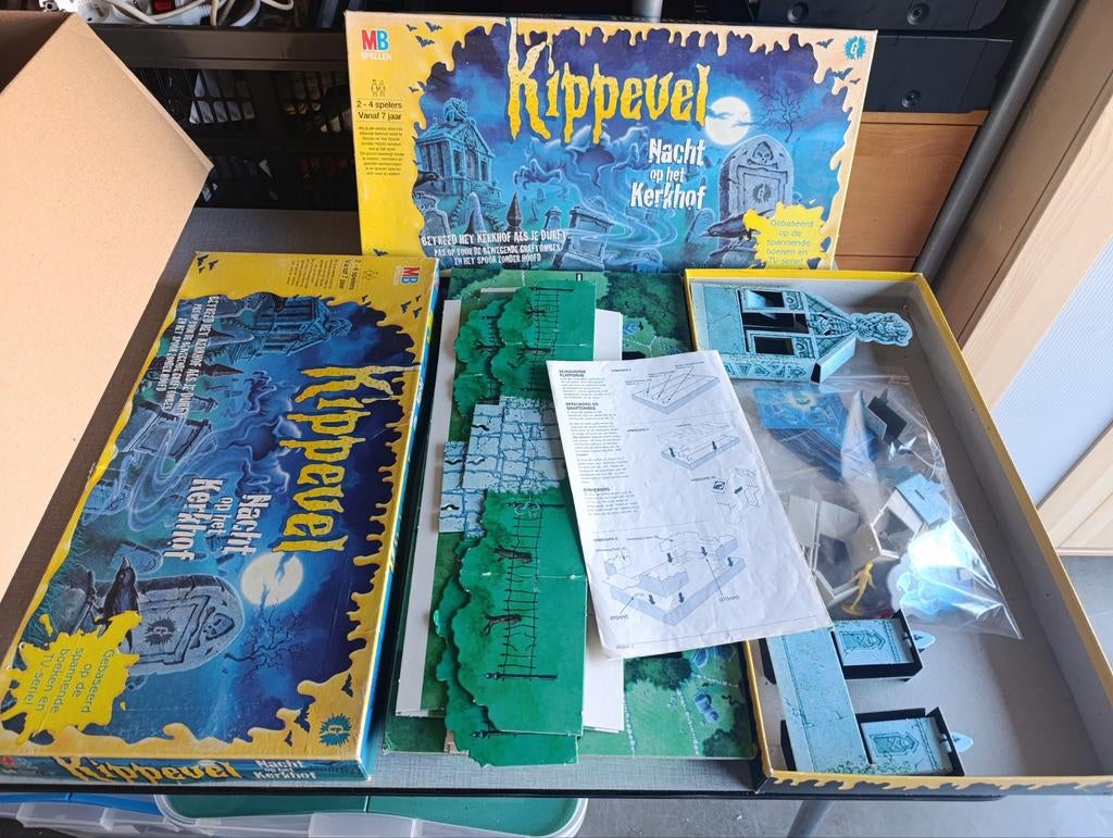 2x vintage boardgame kippevel. 1 voor onderdelen,1 compleet, Hobby en Vrije tijd, Ophalen of Verzenden
