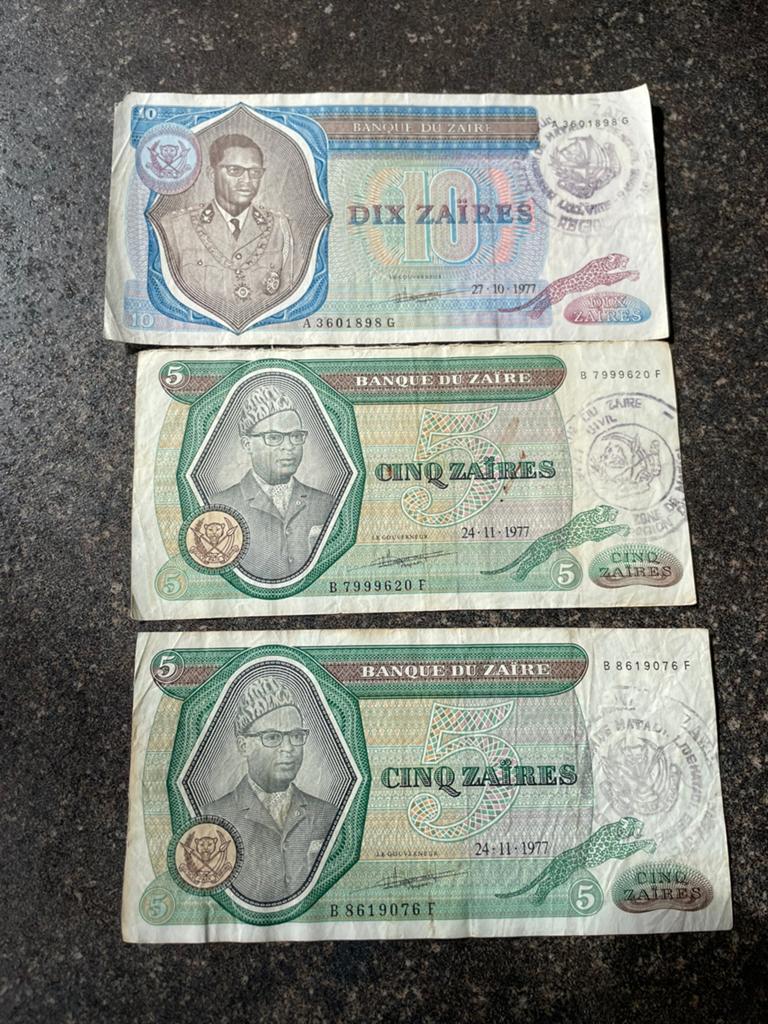 Ensemble de billets zaïrois avec timbres !, Timbres & Monnaies, Billets de banque | Afrique, Enlèvement ou Envoi