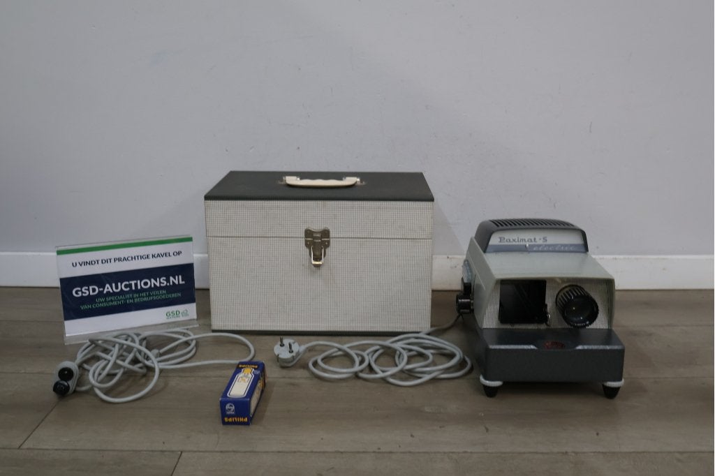 Vintage Braun diaprojector met draagkoffer, TV, Hi-fi & Vidéo, Projecteurs dias, Niet ingevuld, Niet ingevuld, Niet ingevuld