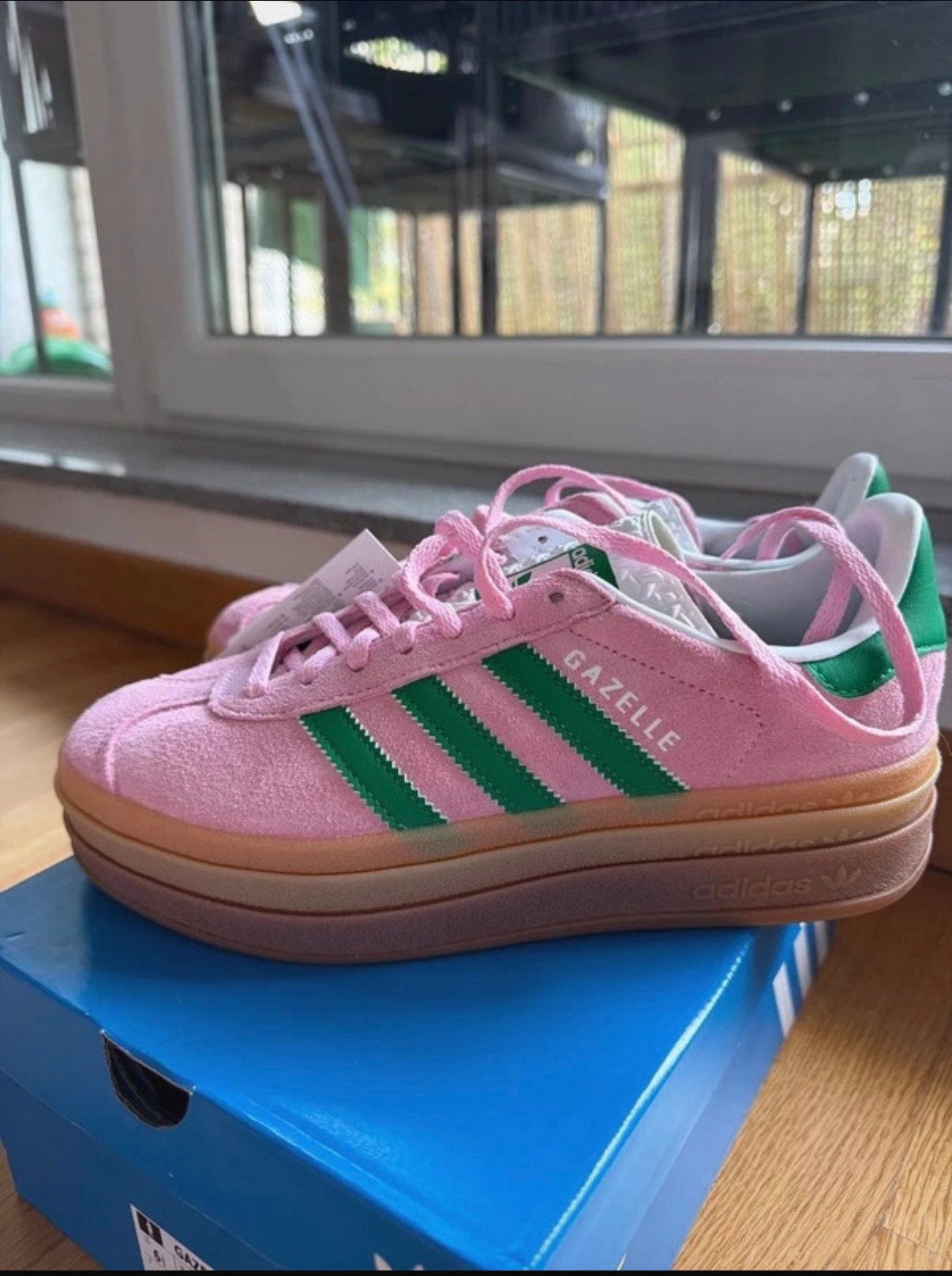 Adidas gazelle Bold W maat 38, Vêtements | Femmes, Enlèvement ou Envoi, Neuf